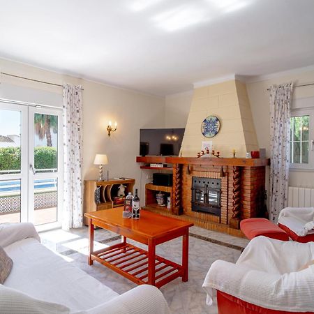 Villa Sevilla Casasol เนร์คา ภายนอก รูปภาพ