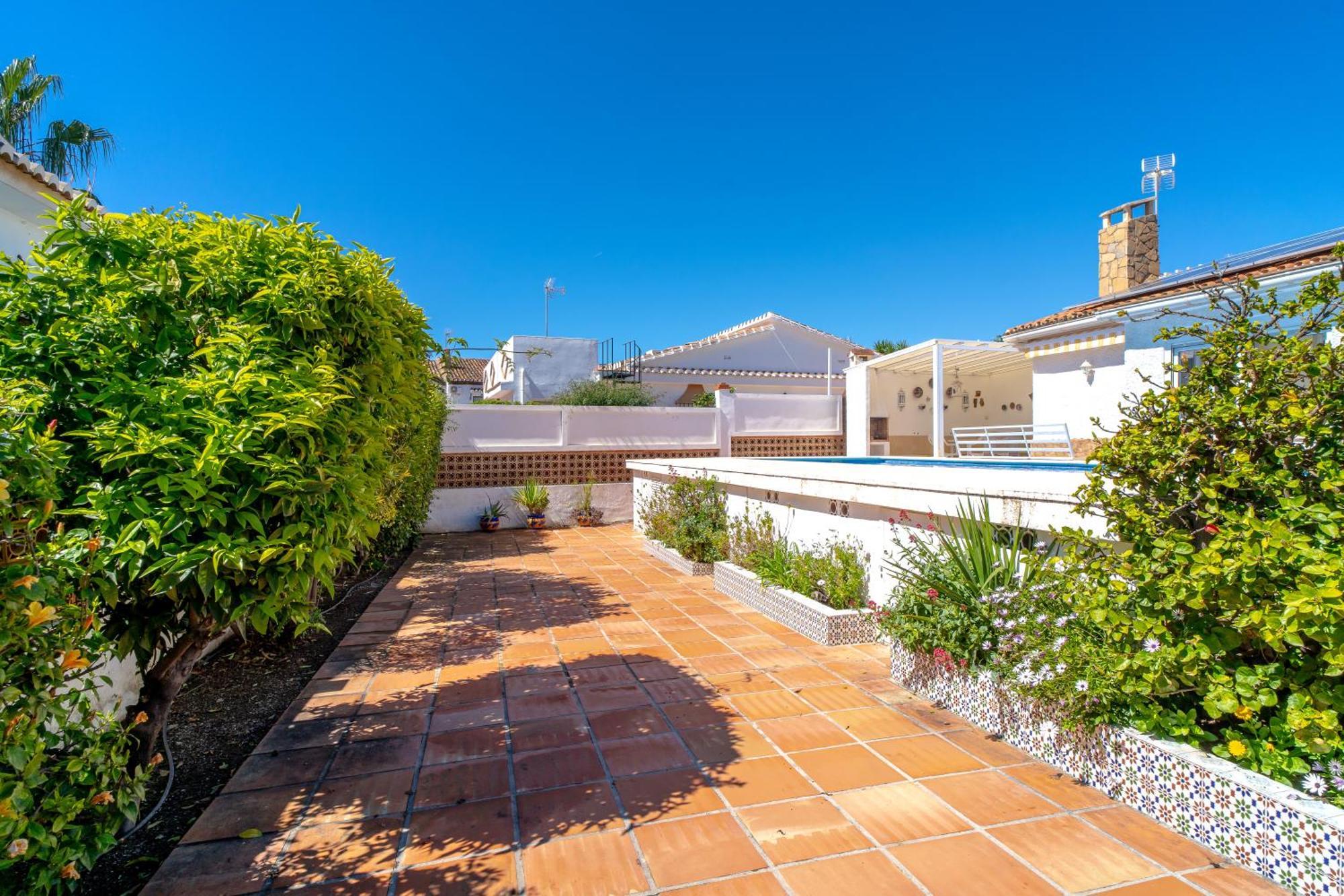 Villa Sevilla Casasol เนร์คา ภายนอก รูปภาพ