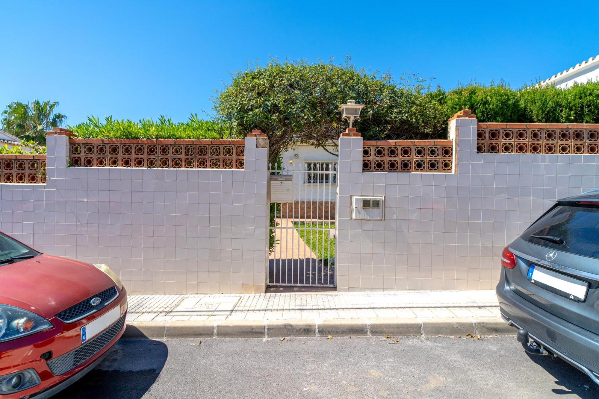 Villa Sevilla Casasol เนร์คา ภายนอก รูปภาพ